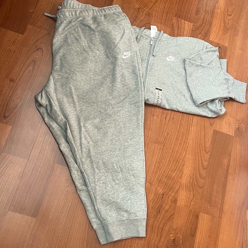 Nike Sportswear Club Fleece Sweatsuit Gray-Plus Size